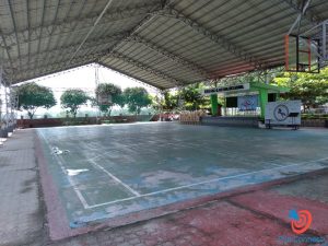 Học cấp 3 ở Philippines - sân bóng rổ trường SMEAG